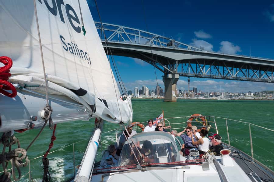 Auckland Harbour 1.5-Hour Sailing Cruise - Group Size and the Question of Space
