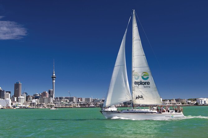 Auckland Harbour Sailing Experience - Tea, coffee, and a small sweet break