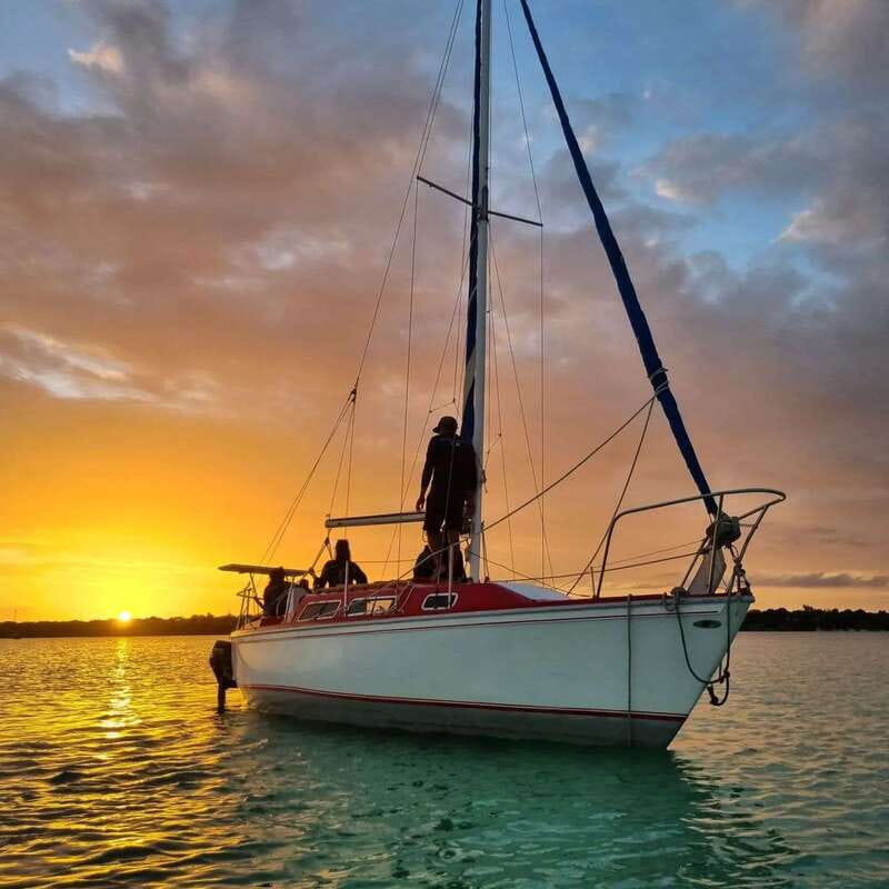 Bacalar: 4hr Private Sailing Tour with Guacamole & Drinks - Should you book the Bacalar private sailing tour?