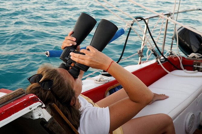 Bacalar: 4hr Private Sailing Tour with Guacamole & Drinks - Black Cenote, the lagoon’s deepest point