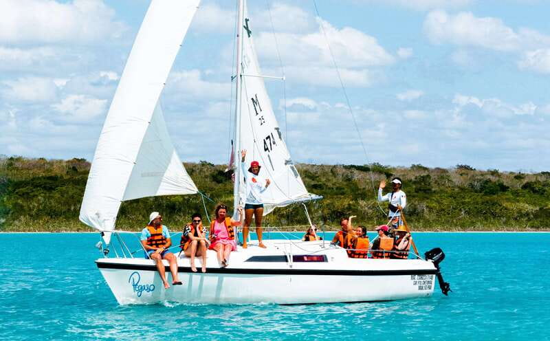 Bacalar: Group Sailing Trip with Swimming and Drinks - The sunscreen rule needs planning