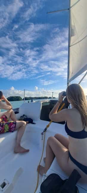 Bacalar: Lagoon Sailing Tour with Snacks and Drinks - Two swim stops in clear lagoon water