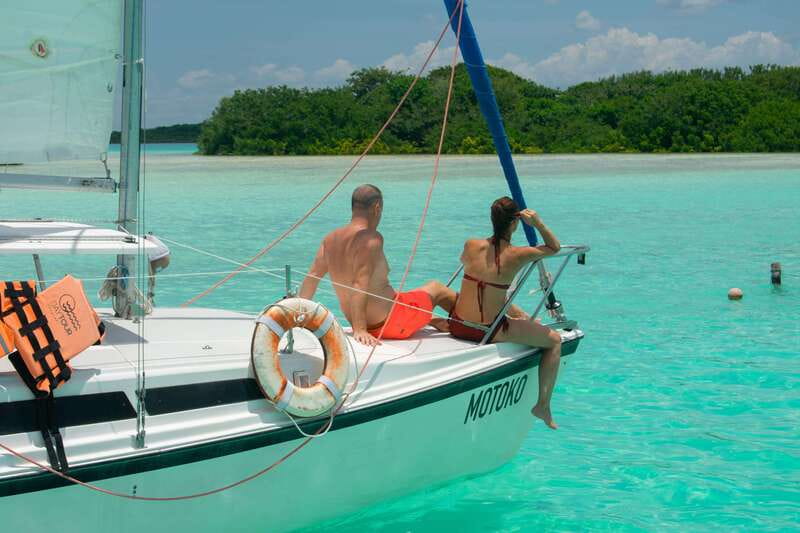 Bacalar: Private Sailboat Tour with Lagoon Swimming - Price, group size, and practical tradeoffs