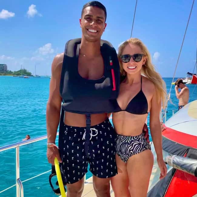 Barbados: Catamaran Tour with Snorkeling and Lunch - Crew service and safety in the water
