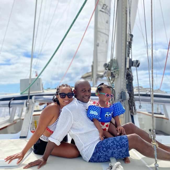 Barbados: Catamaran Tour with Snorkeling and Lunch - Breakfast refreshments and the first sail