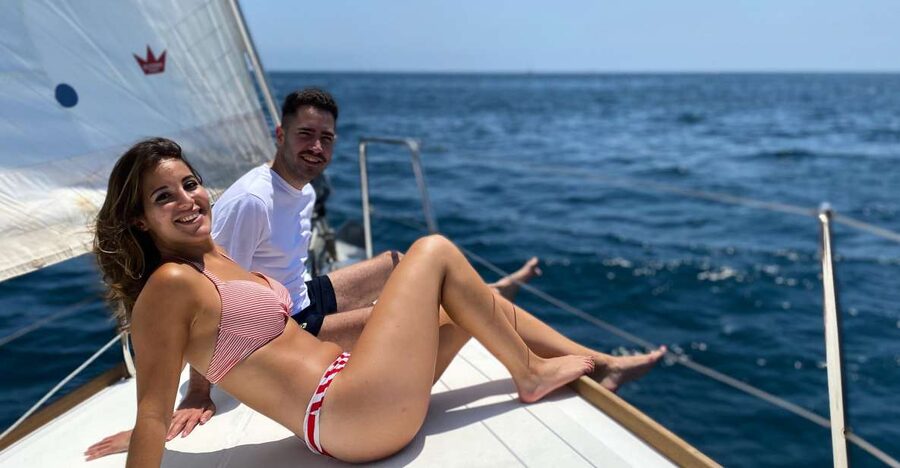 Barcelona 1 hour Scenic Sailboat Tour with Snacks and Drinks - What this Barcelona sailing trip is really like