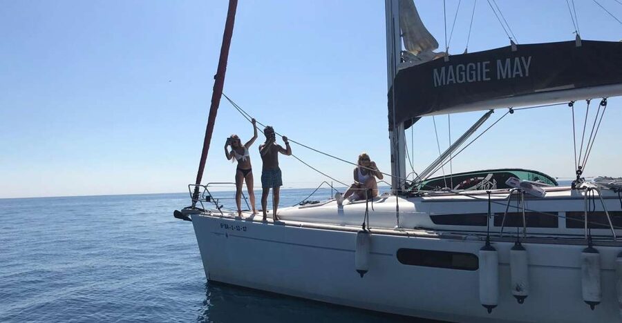 Barcelona: 2-Hour Sailboat Tour with Paddle Boarding - Key points at a glance