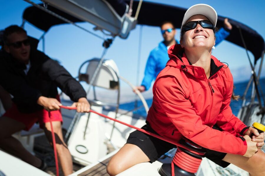 Barcelona: 3-Hour Sailing Course - From port maneuvers to open-water practice
