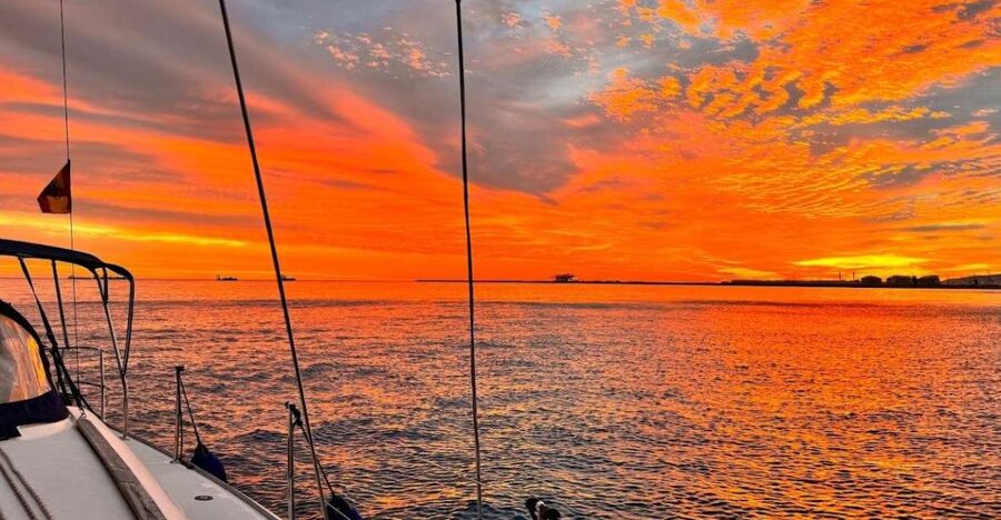 Barcelona: Boat trip with cava in amazing sailboat - Cava, Music, and the Feel of a Private Outing