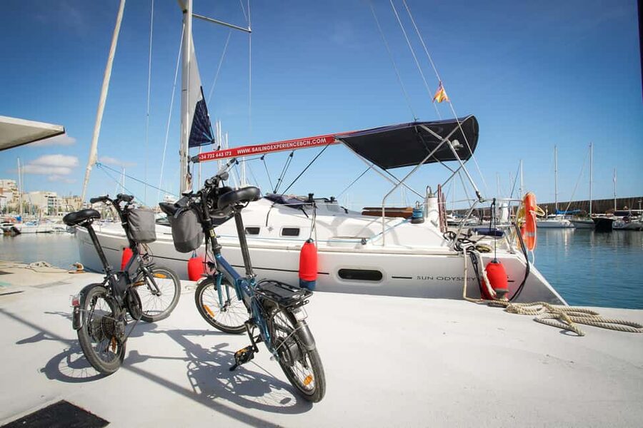 Barcelona: E-Bike, Montjuic Cable Car,and Sailing Experience - The 1.5-hour e-bike route through Barcelona