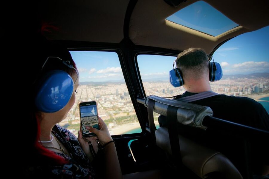 Barcelona: Helicopter Flight with Optional Yacht Cruise - Who will enjoy this most