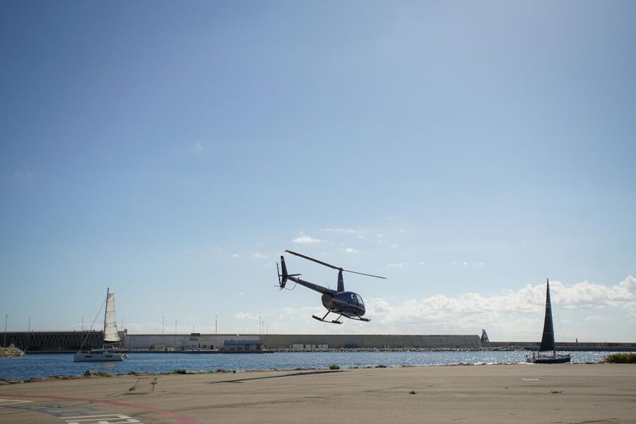 Barcelona: Helicopter Flight with Optional Yacht Cruise - The yacht cruise along the Mediterranean