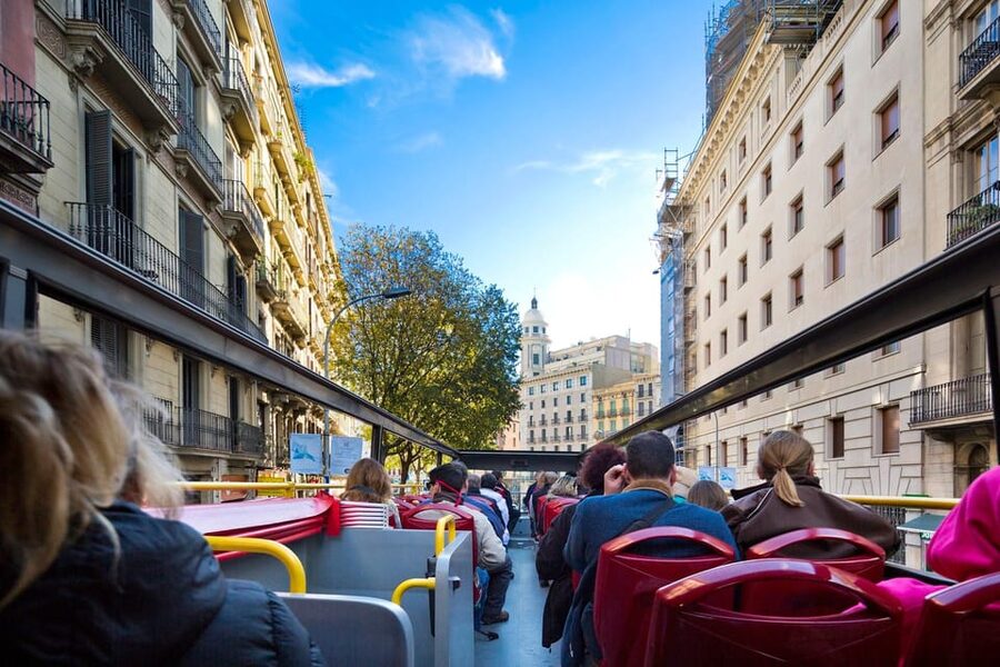 Barcelona: Hop-On Hop-Off Bus with Sailing Cruise - How to combine the bus and boat without wasting time