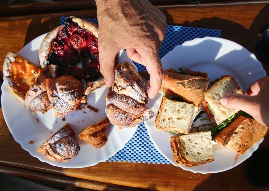 Barcelona: Light Brunch Sailing Experience with Drinks - Setting sail from renovated Port Olimpic