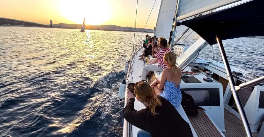 Barcelona: Luxury Private Sunset Yacht Cruise - Price, group size, and overall value