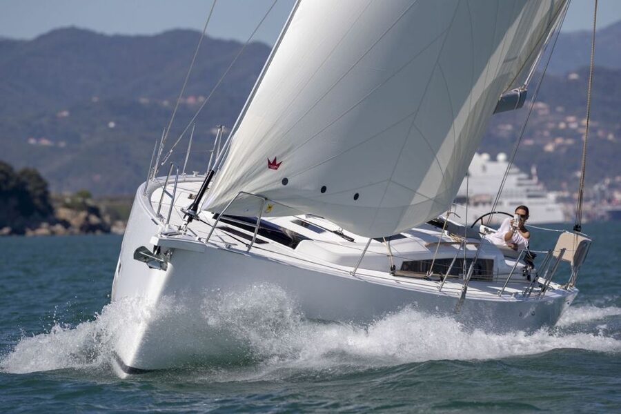 Barcelona: Midday or Sunset Sailing with Open Bar and Snacks - Leaving from Barcelona’s Port Vell
