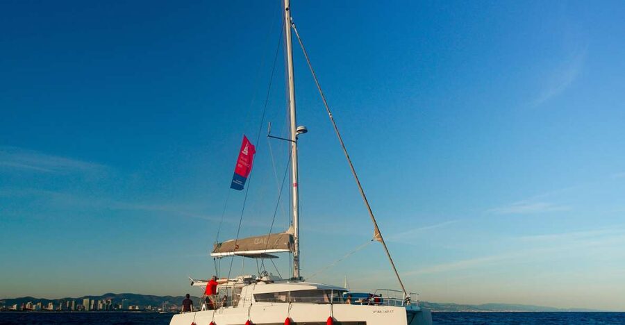 Barcelona: Private Catamaran Sailing with Drinks and Snacks - Who should book this catamaran