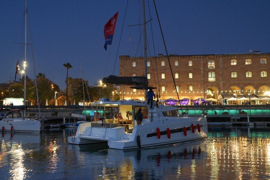 Barcelona: Private Catamaran Sailing with Drinks and Snacks - Why Barcelona is better from the water