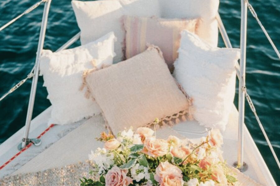 Barcelona: Private Romantic Sailing Tour with Drinks - Choosing afternoon and sunset departures