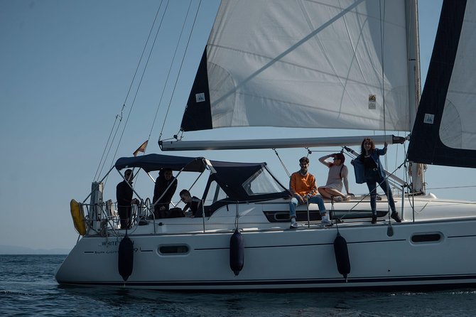 Barcelona Private Sailing Trip with unlimited drinks and snacks - What you actually get onboard