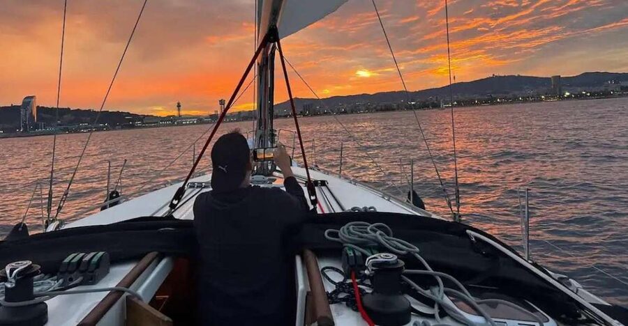 Barcelona: Sailing Tour with a Glass of Cava - Setting out from Port Olímpic