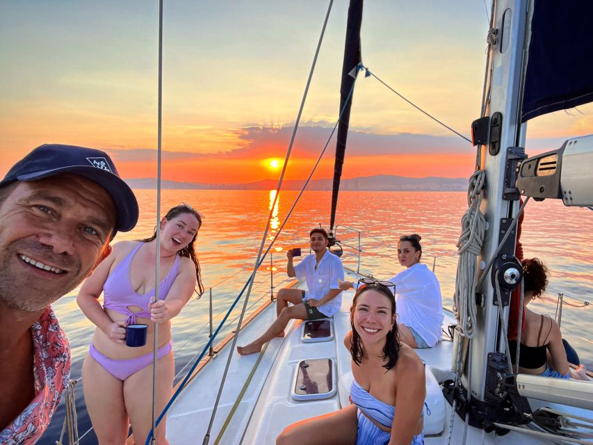 Barcelona: Sailing Tour with a Glass of Cava - The turn back toward Barcelona