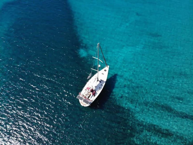 Barcelona: Sailing Tour with Drinks and Snacks - Is $33 a fair price?
