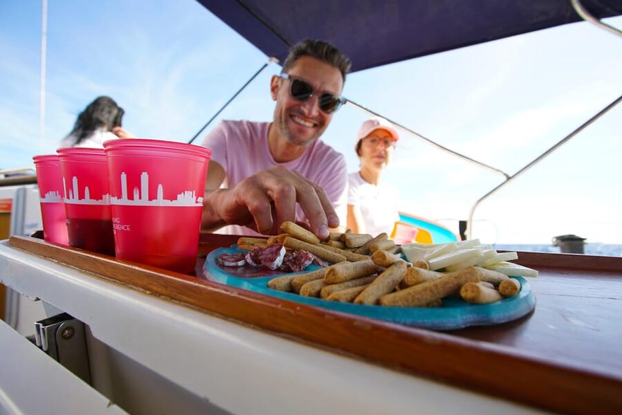 Barcelona: Sailing Tour with Spanish Tapas and Drinks - What the two-hour route feels like