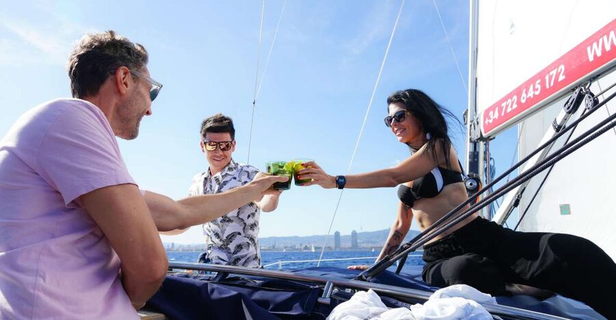 Barcelona: Sailing Tour with Vermouth and Drinks - Barcelona Seen from the Mediterranean