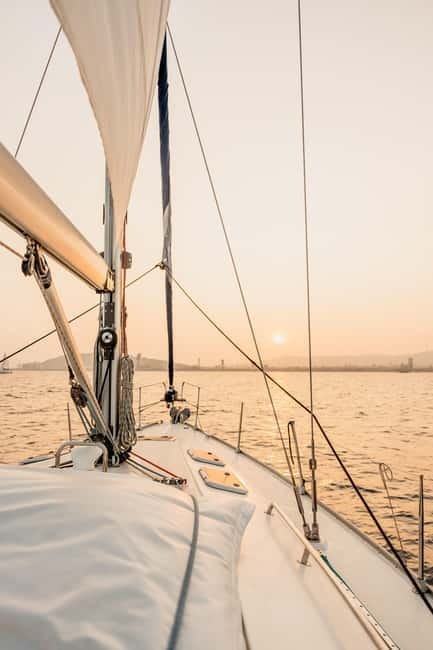 Barcelona: Sailing Tour with Young Local Captain & Drinks - Who will get the most from this sailing