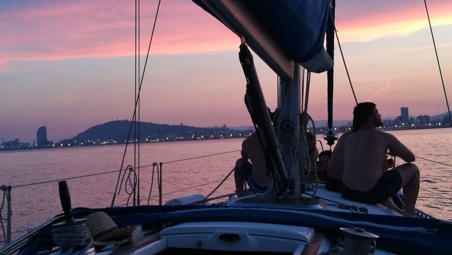 Barcelona: Sailing Trip with Drinks and Snacks - Is $40 a fair price?
