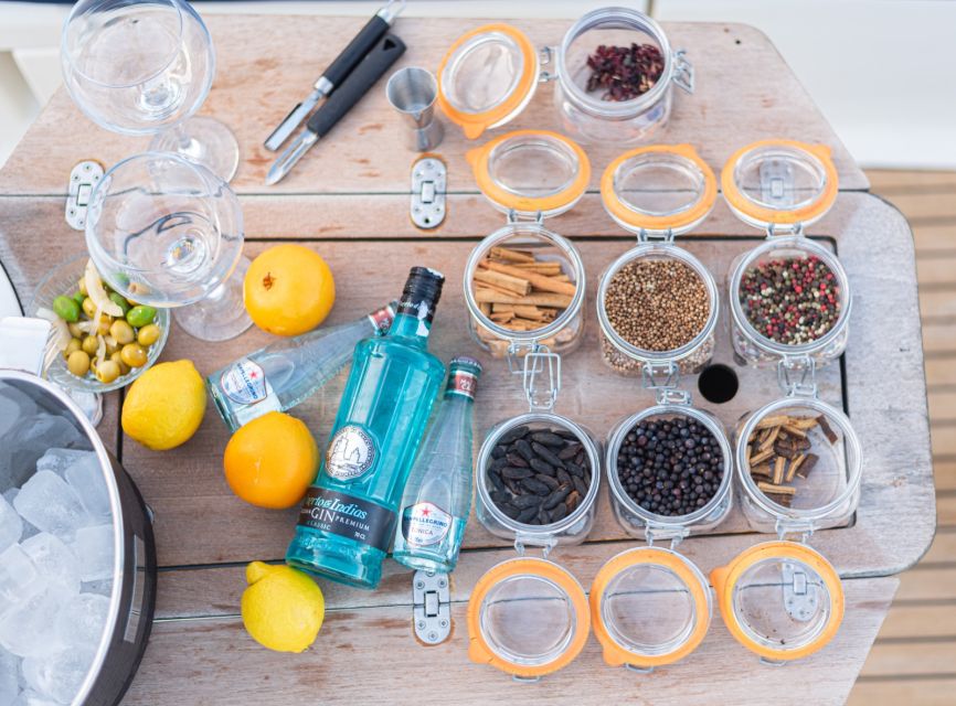 Barcelona: Sailing trip with GINTONIC workshop - Who will enjoy this sailing trip