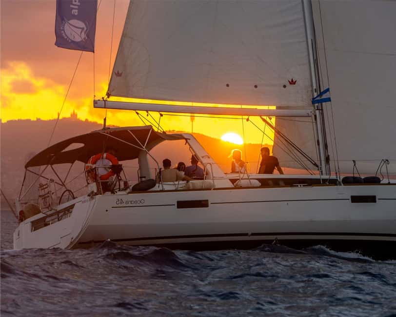 Barcelona: Sailing with Open Bar, Catalan Snack & Swim Stop - Pick your time carefully