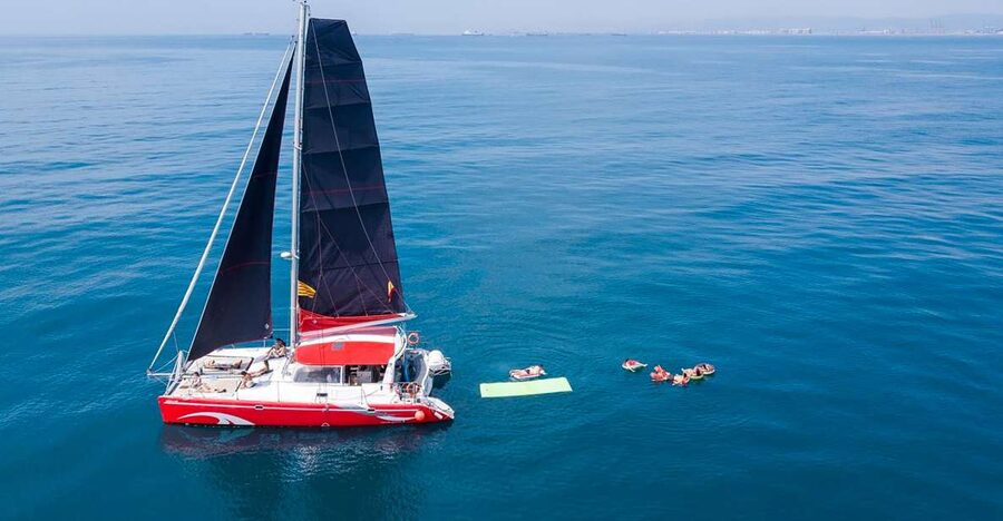 Barcelona: Sunset or Day Catamaran Cruise with Tapa & Drink - Key points to know before booking