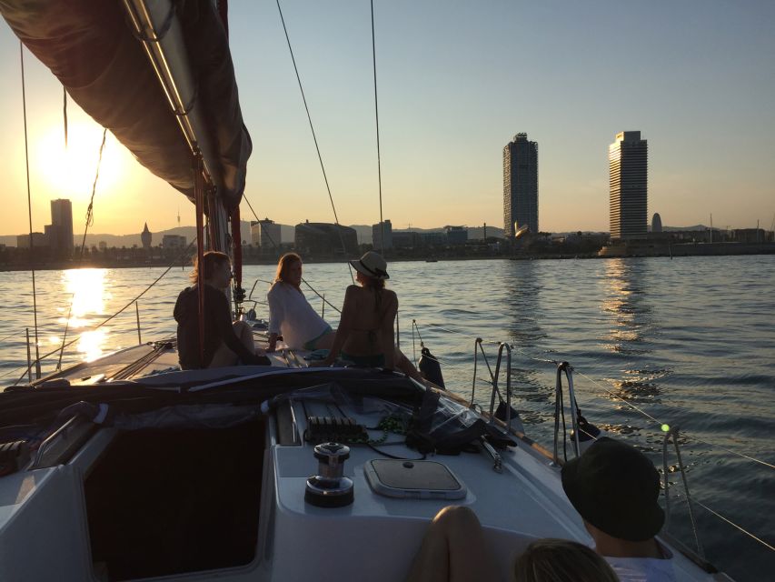 Barcelona: Sunset Sailing Experience with Snacks and Cava - Key things to know before you book