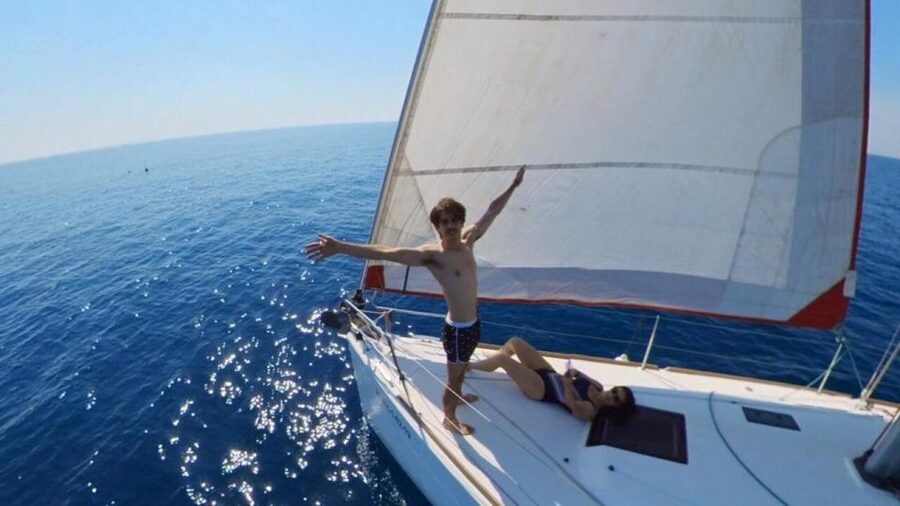 Barcelona: Sunset Sailing Experience with Snacks and Cava - Who will enjoy this sailing trip most?