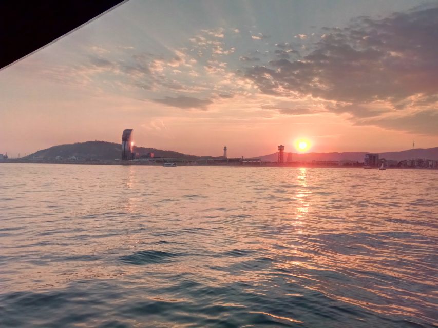Barcelona: Sunset Sailing Tour with Open Bar & Snacks - The Golden Fish and Barcelona’s changing waterfront