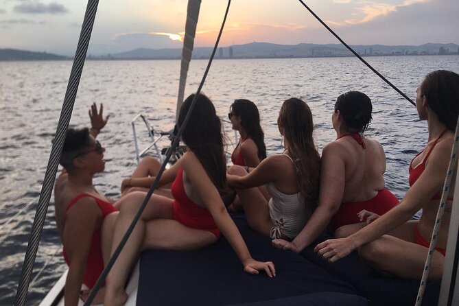 Barcelona Sunset Sailing with Open Bar of Cava and Snacks - Is $48.15 good value?