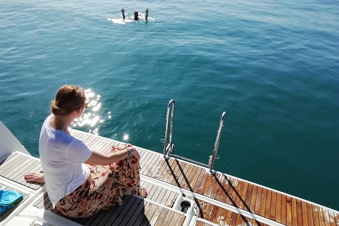 Barcelona Unforgettable Sailing Cruise with Open Bar and Snacks - What the two hours feel like on board