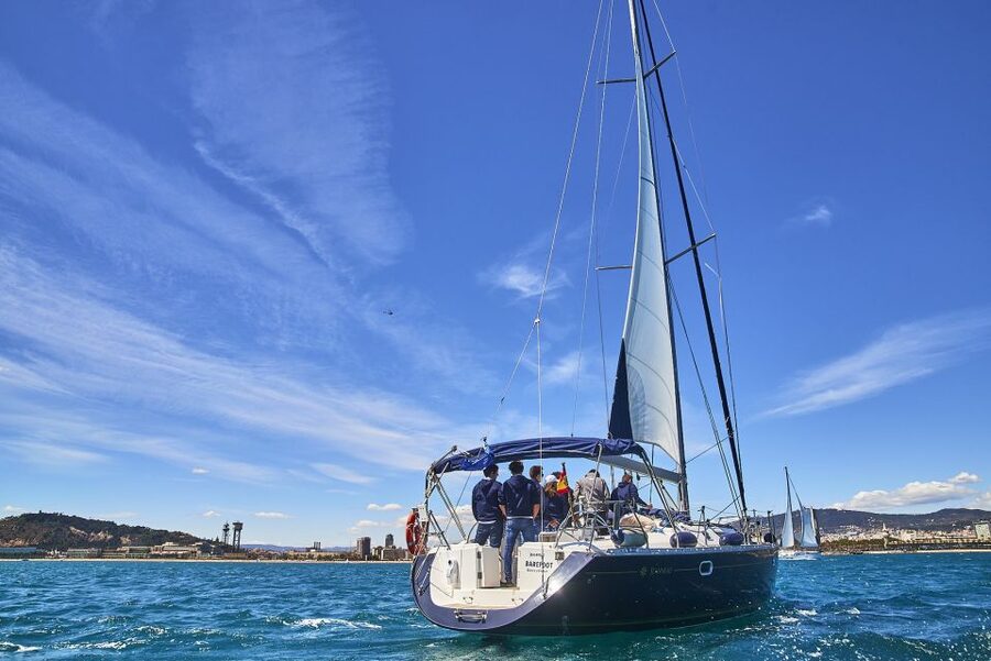 Barefoot: Private sailing cruise in Barcelona - Who will enjoy the Barefoot cruise?