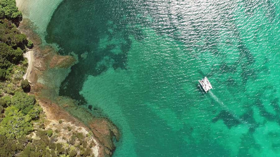 Bay of Islands 2-Hour Sundowner Evening Sailing Cruise - Ninety minutes through the inner Bay of Islands