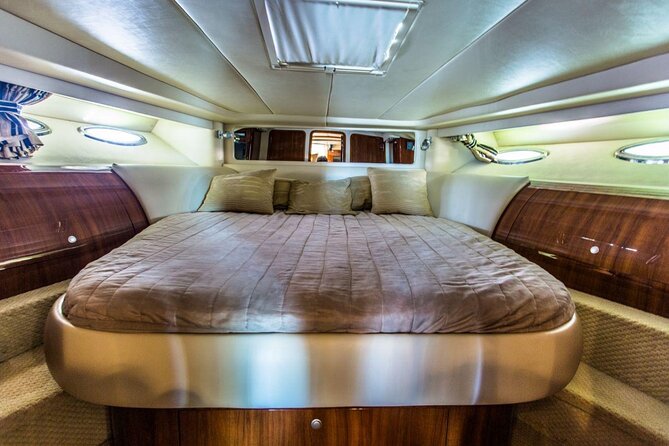 Beautiful SUNDANCER 60ft Private yacht / 18PAX 25P15 - Swimming, snorkeling, food, and drinks