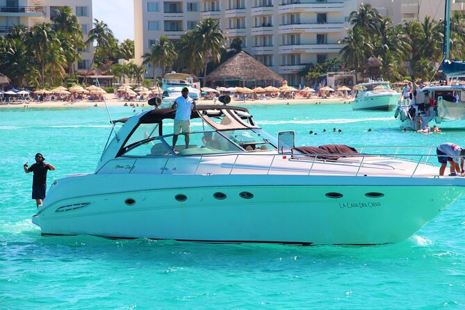 Beautiful Yacht SeaRay 48ft / 15PAX 25P16 - Is $380 good value for 15 people?