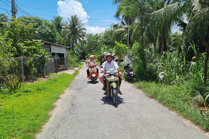 Ben Tre Mekong Zig Zag: Scooter, Sailboat, and Food (Full day) - Three hours for Mekong food, fruit, and a hammock