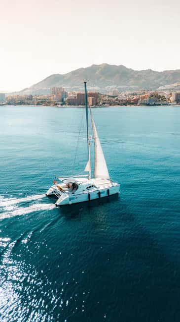 Benalmádena: Sailing & Dolphin Watching with Snacks/Drinks - Looking for Dolphins in the Open Mediterranean