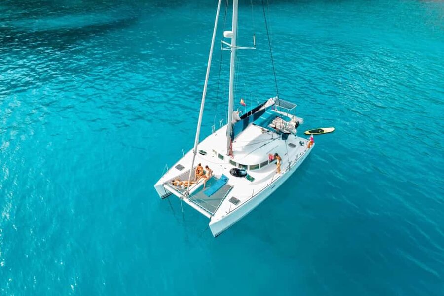 Benalmádena: Sailing & Dolphin Watching with Snacks/Drinks - How the Two Hours Usually Unfold