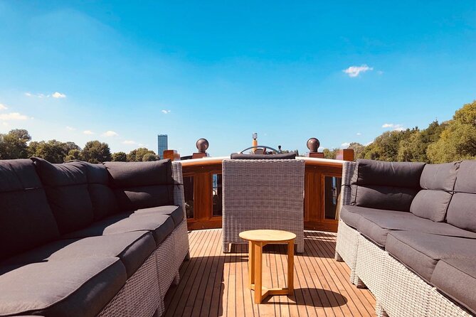 Berlin Boot Sightseeing Tour on Electric Private Yacht - Why the Fitzgerald feels different from a standard Berlin cruise
