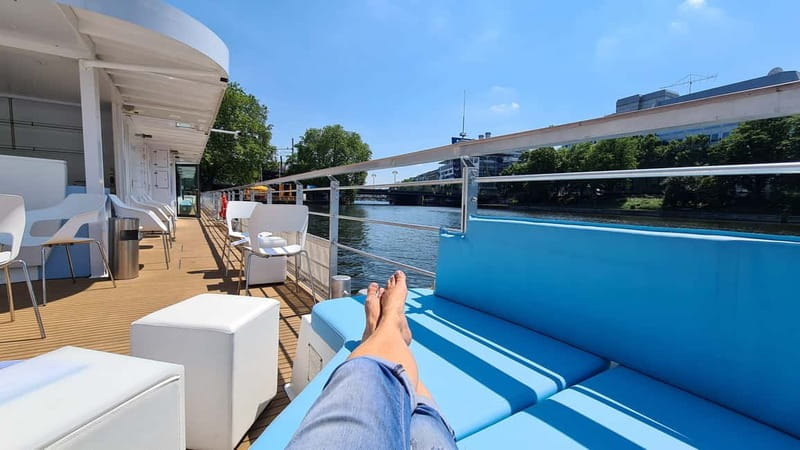 Berlin: East Side Gallery Spree Cruise in a Solar Catamaran - Who will enjoy this cruise most?
