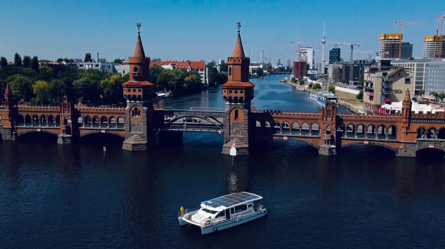 Berlin: Solar Powered Sunset Catamaran Cruise & Audio Guide - Turning at the Pregnant Oyster