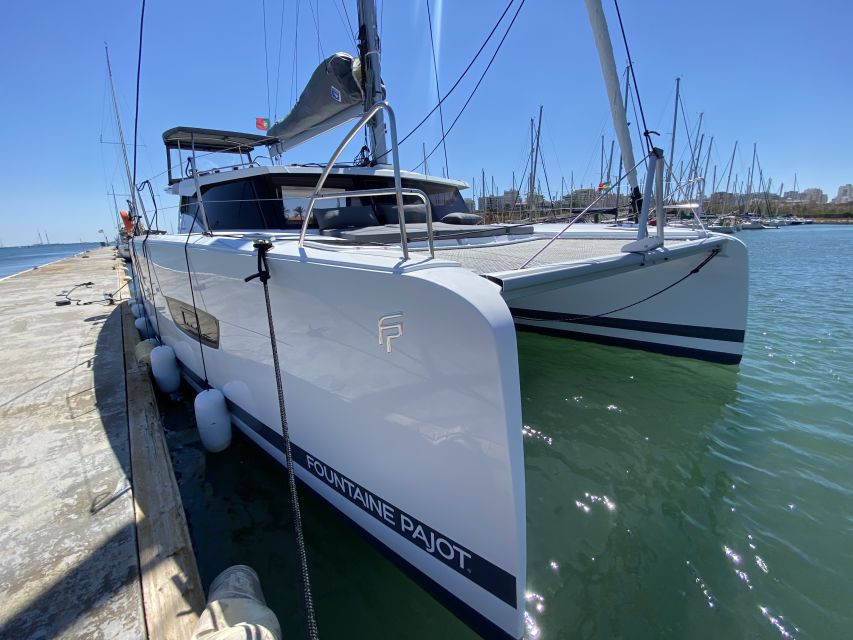 Boat in Algarve - Luxury Catamaran - Portimão - A private catamaran from Portimão Marina